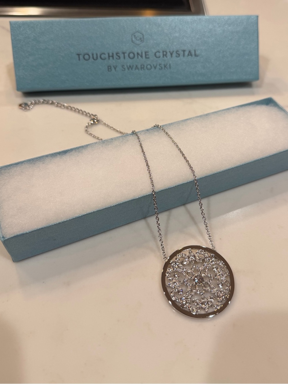 TOUCHSTONE CRYSTAL BY SWAROVSKI SILVER FILIGREE MEDALLION NECKLACE
